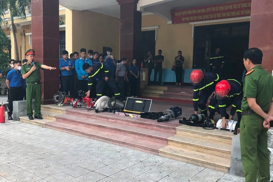 Tuyên truyền, thực hành kỹ năng PCCC cho người dân TP. Huế
