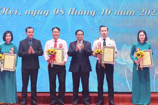 Thủ tướng biểu dương hơn 2 triệu sáng kiến làm lợi hàng chục nghìn tỷ đồng