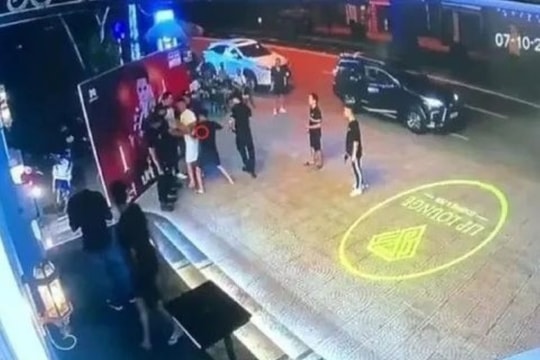 Bắt giữ nghi phạm dùng dao đâm chết người để trả thù