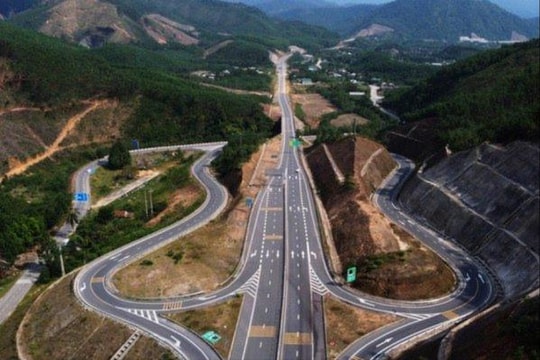 Sớm hoàn thành các hạng mục dự án thành phần cao tốc Bắc - Nam đã thông xe