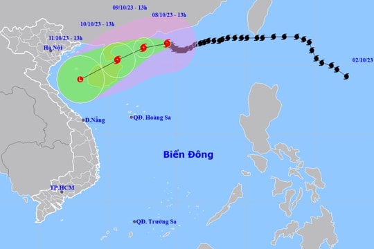 Bão số 4: Tàu thuyền chịu tác động gió mạnh và sóng lớn