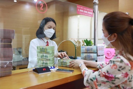 Lượng tiền gửi của người dân vào ngân hàng đạt mức cao kỷ lục
