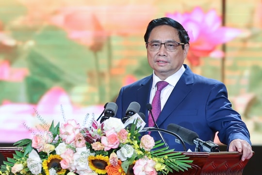 Thủ tướng: Xây dựng người Hà Nội tiêu biểu cho văn hóa, lương tri và phẩm giá con người Việt Nam