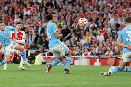 Man City nhọc nhằn vượt "cửa ải" Brighton