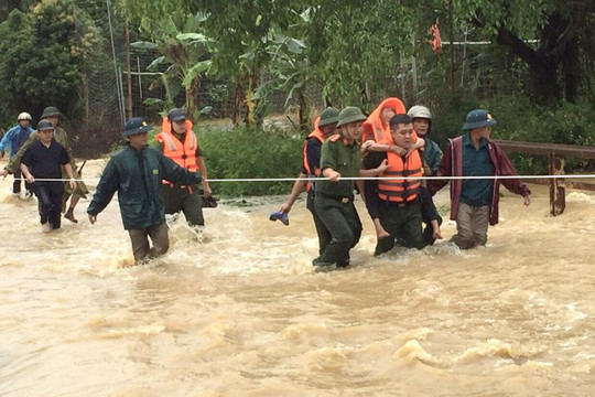 Từ Thanh Hóa đến Quảng Ngãi chủ động ứng phó với mưa lũ, sạt lở