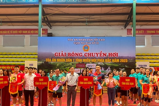 Sôi nổi giải bóng chuyền hơi cụm thi đua số 3 TAND