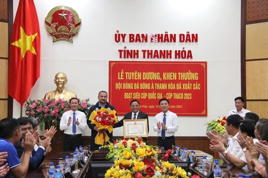 CLB Đông Á Thanh Hóa nhận thưởng 1 tỷ đồng