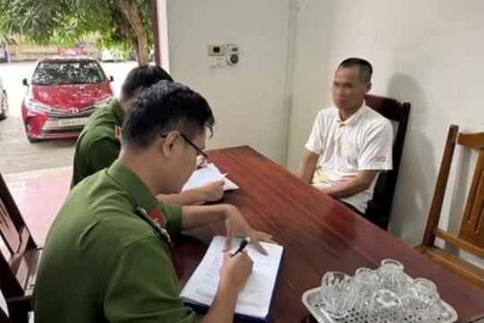 Say rượu chửi bới, đấm vào mặt Công an