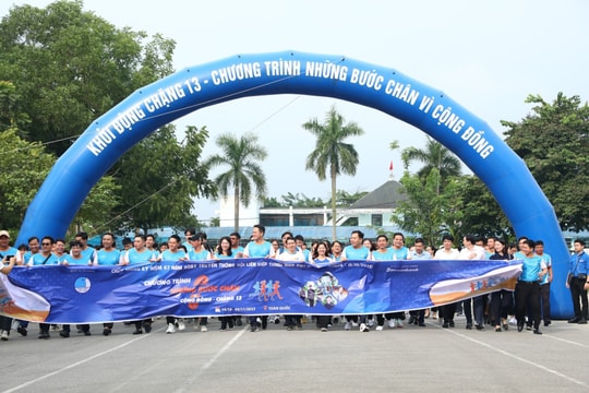 Khởi động chặng 13 "Những bước chân vì cộng đồng"