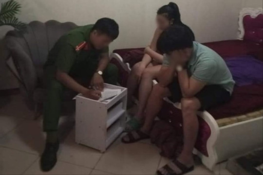 Phát hiện hoạt động mại dâm, kích dục ở cơ sở massage