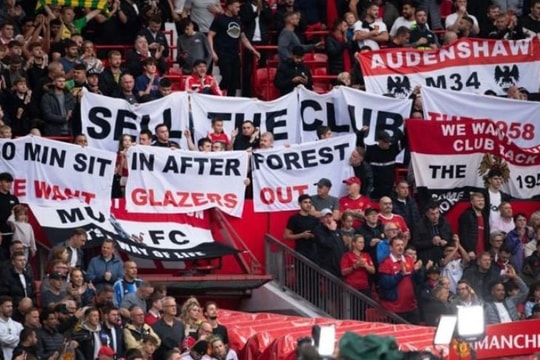 Tỷ phú Qatar từ bỏ mua Manchester United