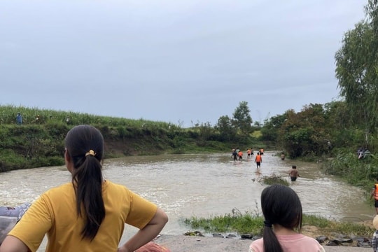 Tìm thấy thi thể người đàn ông bị nước cuốn trôi