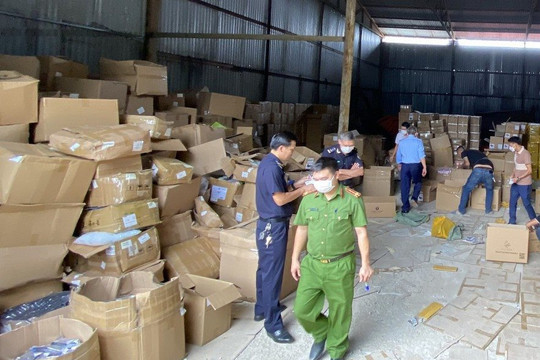 Thu giữ hơn 100.000 sản phẩm thuốc lá điện tử