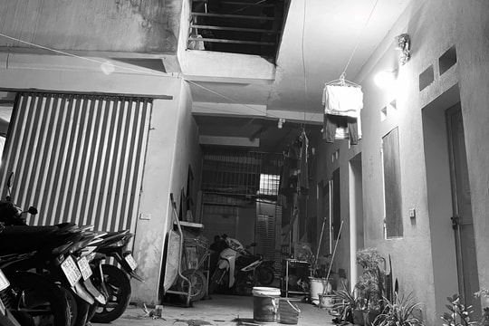 Nghi ngờ vợ ngoại tình, chồng đẩy vợ rơi từ tầng 3 xuống đất tử vong