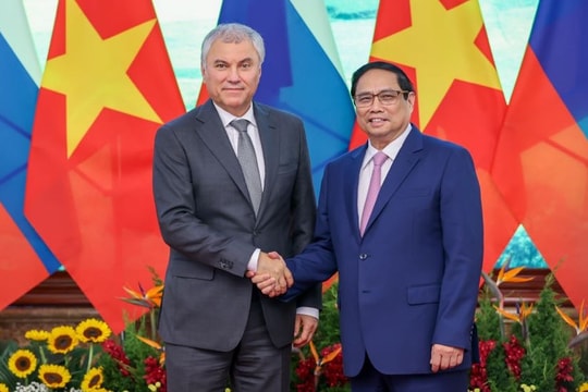 Thủ tướng Phạm Minh Chính hội kiến Chủ tịch Duma Quốc gia Quốc hội Liên bang Nga