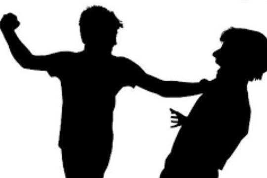 Hiệu phó bị hành hung, Công an vào cuộc