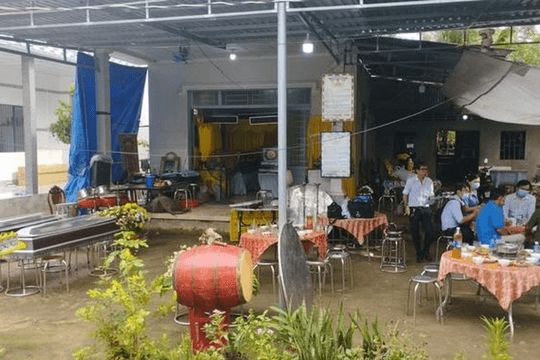 Hai mẹ con chết bất thường, nghi do ngộ độc sữa