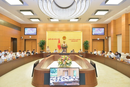 UBTVQH đánh giá việc phát triển kinh tế- xã hội đất nước năm 2023
