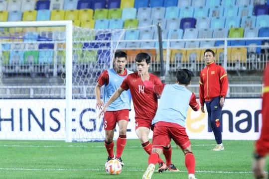 HLV Philippe Troussier dùng đội hình nào khi trong tay hết 'công thần'?