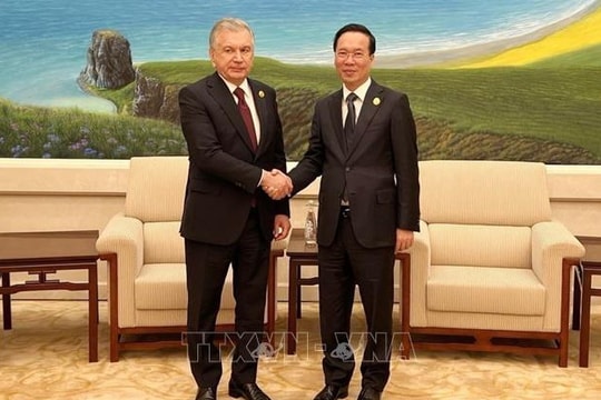 Chủ tịch nước Võ Văn Thưởng gặp Tổng thống Uzbekistan