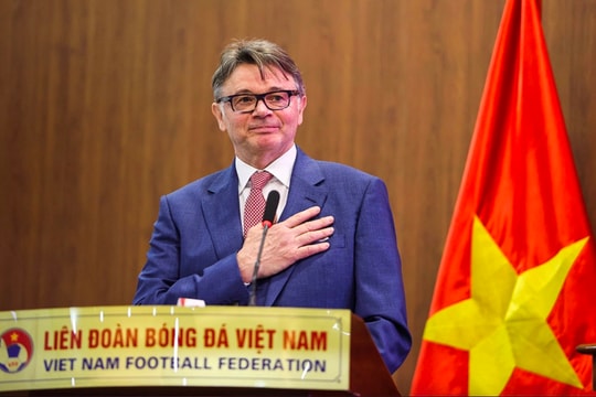 HLV Philippe Troussier trải lòng về bóng đá Việt Nam