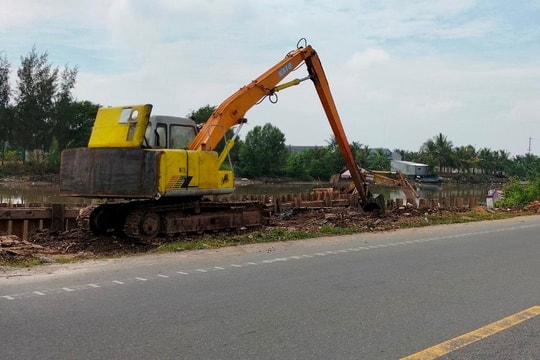 Sạt lở ở Đồng bằng sông Cửu Long: Bài 2 - Triển khai nhiều biện pháp khắc phục