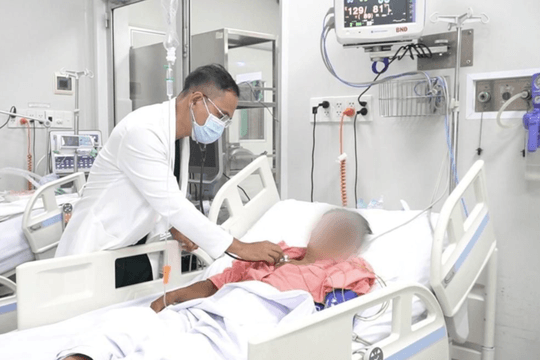 Vụ 2 người tử vong sau khi uống sữa ở Tiền Giang: Nghi có 5 chất độc trong sữa
