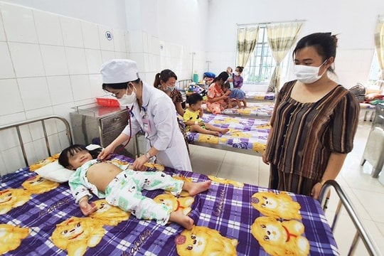 Bệnh viện than thiếu thuốc điều trị bệnh tay chân miệng, Bộ Y tế lên tiếng