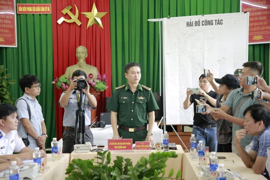 Đề xuất dừng tìm kiếm 13 ngư dân mất tích trên biển