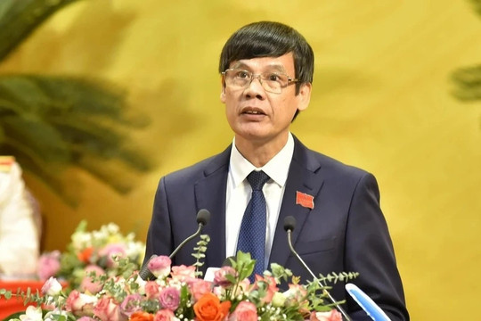 Khởi tố cựu Chủ tịch Thanh Hóa Nguyễn Đình Xứng