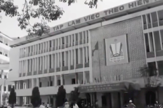 H.L.U - Khung trời để nhớ, để học và để phấn đấu