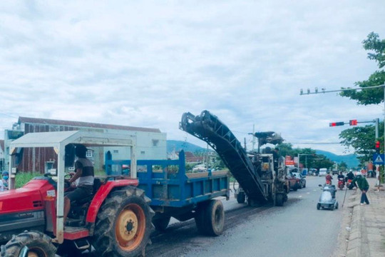 Kiến nghị dừng thu phí nếu không sửa chữa hư hỏng trên tuyến Quốc lộ 19