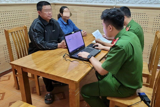 Vận động thành công đối tượng truy nã ra đầu thú sau hơn 4 năm lẩn trốn