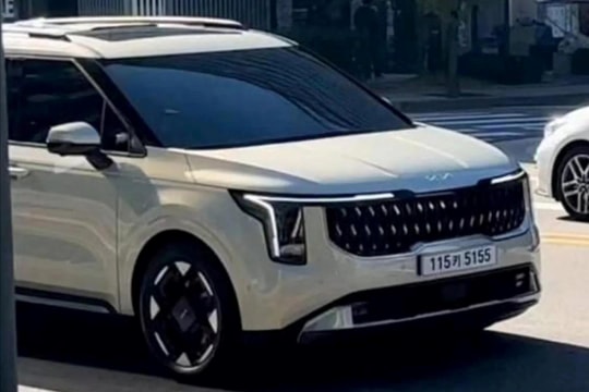 Lộ diện Kia Carnival 2024