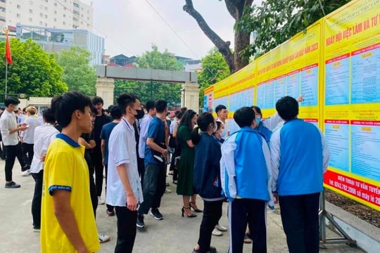 Hà Nội: Tiếp tục thực hiện các giải pháp tạo việc làm mới cho người lao động