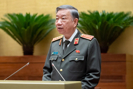 Bộ trưởng Bộ Công an: Thẻ căn cước gắn chíp không thể bị theo dõi