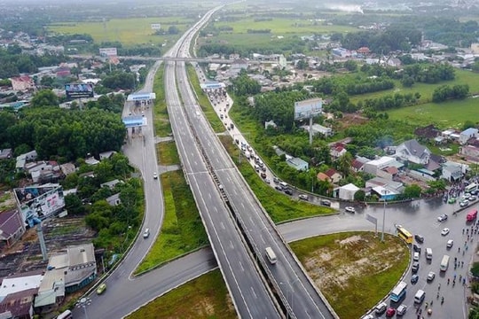 Tổng số đường cao tốc toàn quốc cán mốc 1.822 km