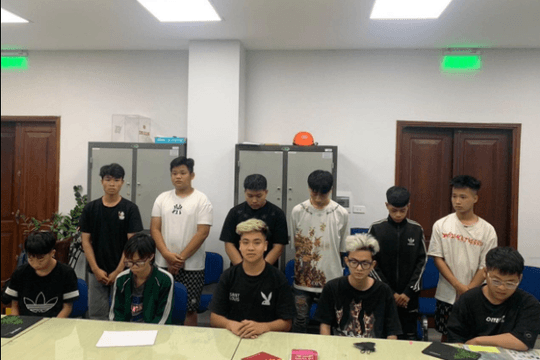 Khởi tố nhóm "bốc đầu" náo loạn đường phố Thủ đô