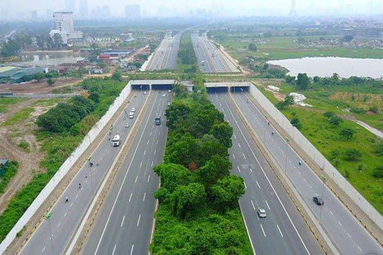 Hà Nội phân luồng giao thông qua Đại lộ Thăng Long