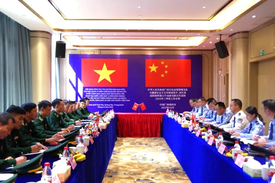 Hội đàm giữa biên phòng 2 tỉnh Hà Giang, Cao Bằng với Chi đội quản lý biên giới Bách Sắc (Trung Quốc)