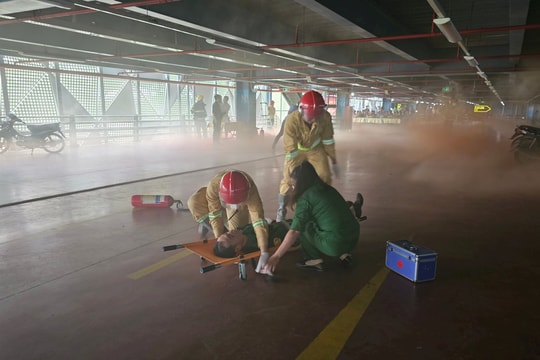 Diễn tập PCCC tại sân bay Tân Sơn Nhất