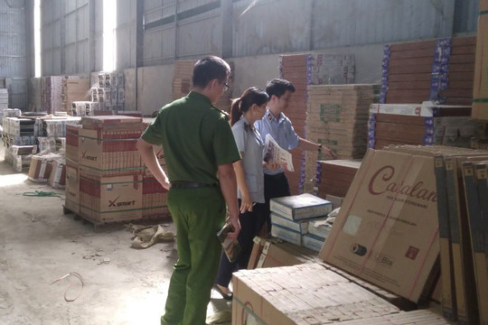 Xử phạt doanh nghiệp kinh doanh vật liệu xây dựng giả mạo nhãn hàng Viglacera