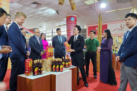 1.000 m2 sàn trưng bày tại Tuần lễ giới thiệu, kết nối ẩm thực nông sản Việt Nam