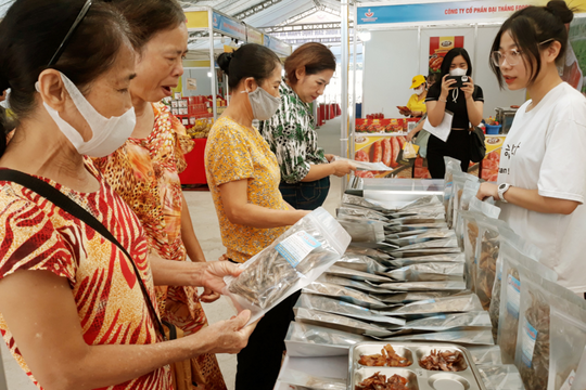 Hà Nội: Kết nối nông sản thực phẩm an toàn vào hệ thống chợ truyền thống
