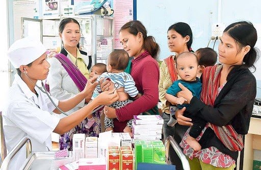 Cần có chính sách tiền lương, đãi ngộ phù hợp với đội ngũ y tế cơ sở