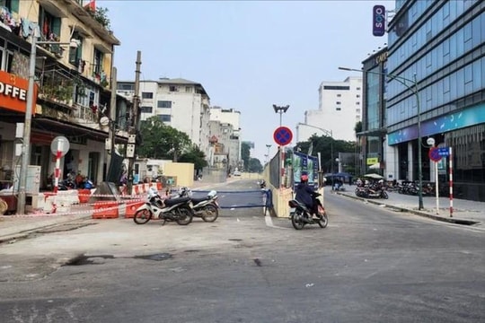Hà Nội: Phân luồng phục vụ thi công ga ngầm S12 trên đường Trần Hưng Đạo
