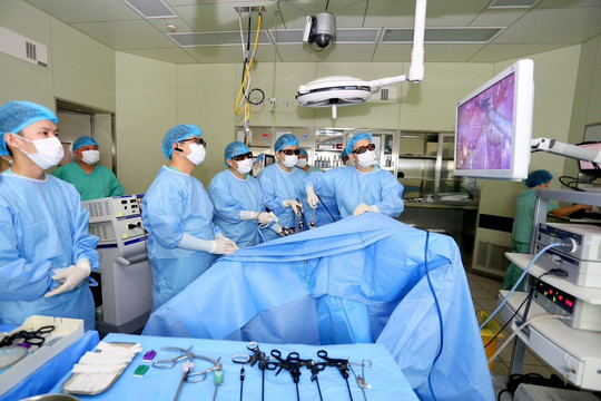Bệnh viện T.Ư Huế giành giải Nhất khu vực Đông Nam Á cuộc thi video phẫu thuật cắt trực tràng do ung thư