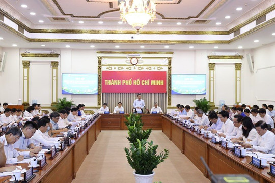 TP.HCM duy trì đà tăng trưởng trong 10 tháng đầu năm