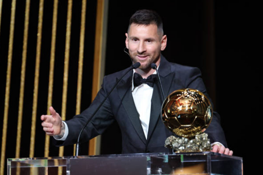 Messi vượt qua Haaland và Mbappe để lần thứ 8 đoạt Quả bóng vàng