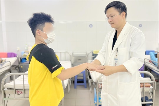 Bệnh viện Đà Nẵng cứu bé trai 10 tuổi bị đột quỵ não